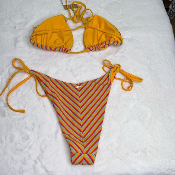 BERLOOK Plush Texture Stripe Halter Bikini Top & Plush Texture Stripe Tie Bottom - Picture 8 of 11